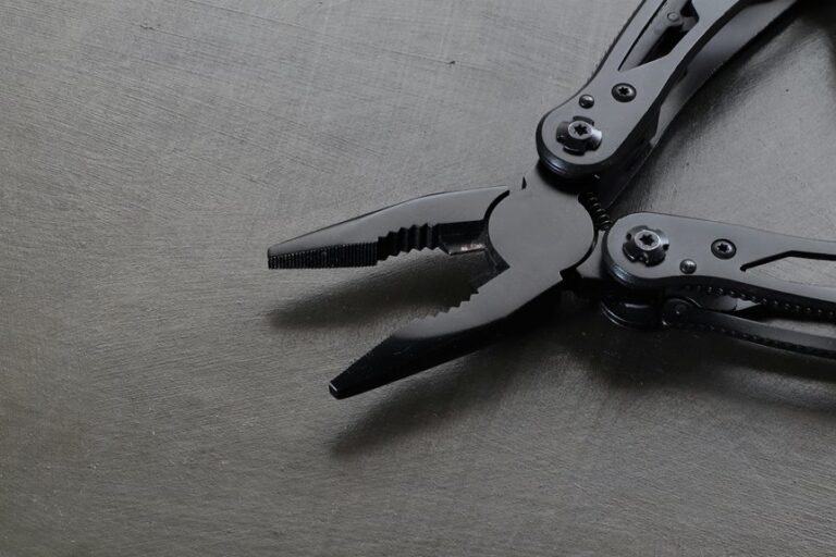 everyday multitools with eight functions
